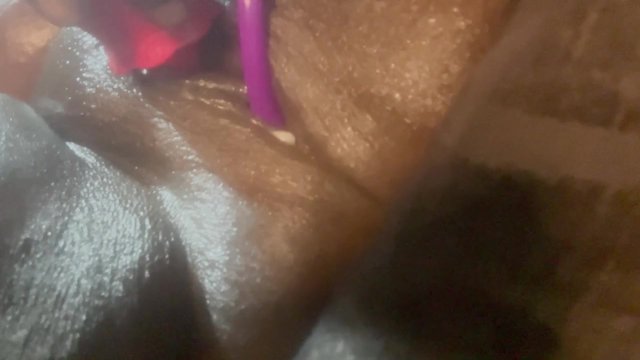 Honey black pussy