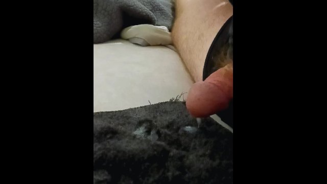 DAILY CUMSHOT #3 (SLOW MOTION)