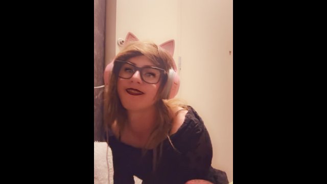 Femboy send you a snap of..