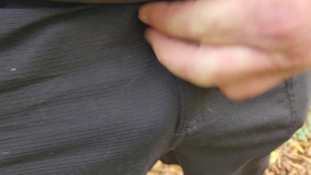 Pissing powerful jet