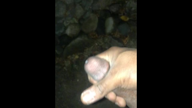 Outside cumshot!!