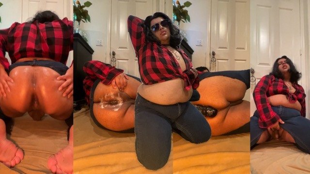 Ripped Jean Babe Creams Bussy