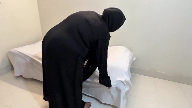 Hot Arabian Muslim Maid..