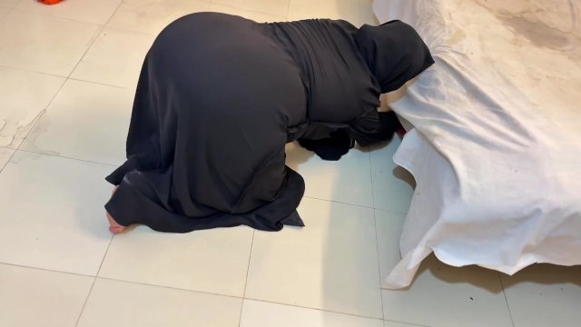Arab Big Ass Hot Stepmom..