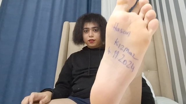 Sharing my feet