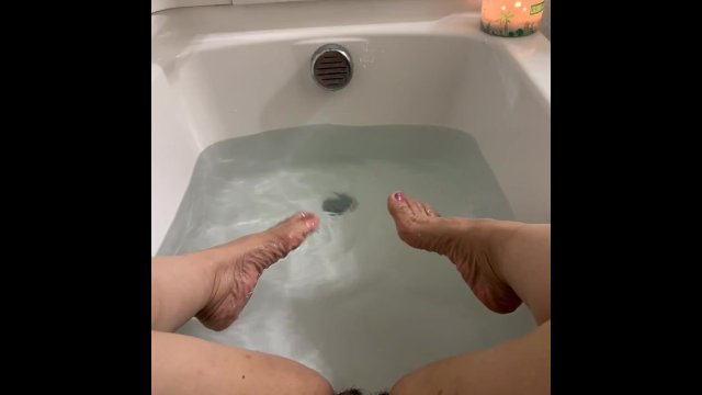 Feet Bath