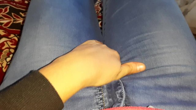 Stepsister masturbates after..