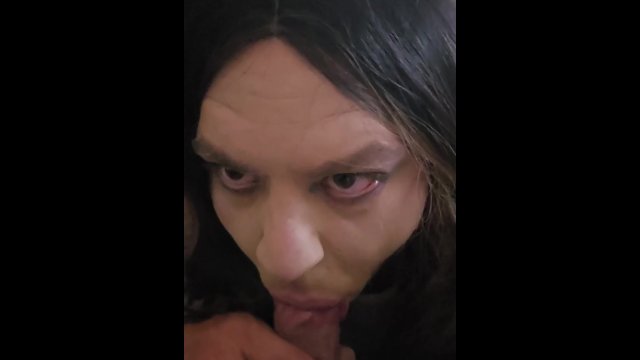 Sissy Crossdresser sucks and..