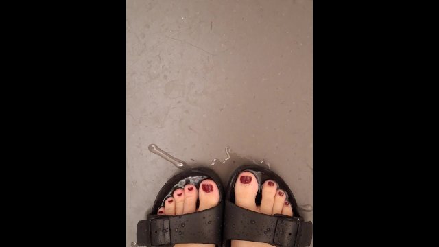 Rosie’s ASMR Wet Slippery..