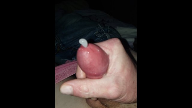 Jessie Pulls Down Her Jeans..