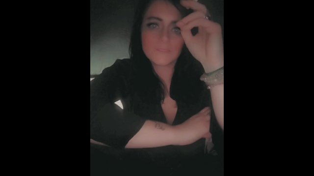 Lets ride on that dildo of..